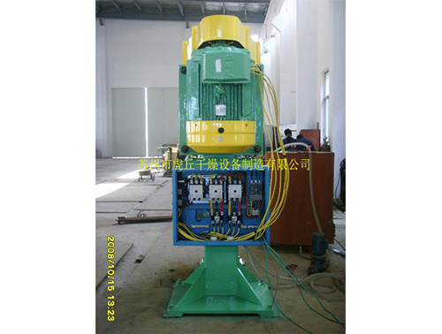 1KJ-25A小型（雙圓盤）開(kāi)溝機(jī)箱體